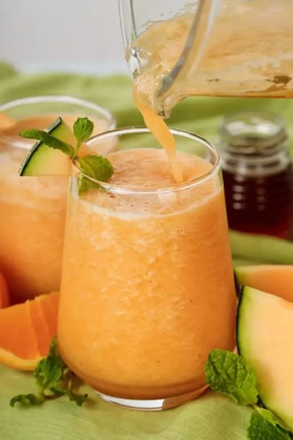 I Tried Making a Refreshing Cantaloupe Smoothie for the Perfect Summer Sip