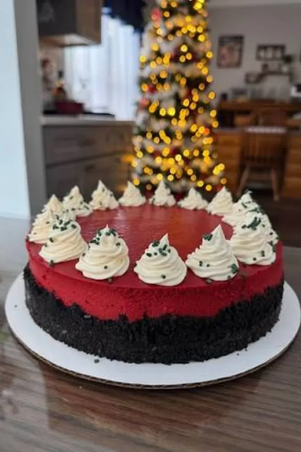 Bake a Christmas Red Velvet Cheesecake With a Creamy Holiday Topping