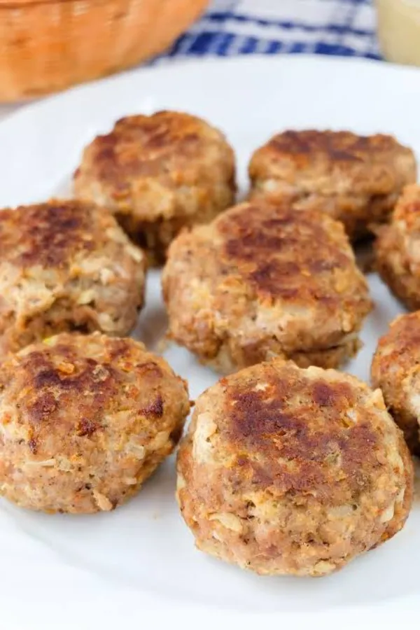 How to Make German Frikadellen Meatballs Step by Step